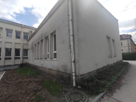 Prenova knjižnice (1)